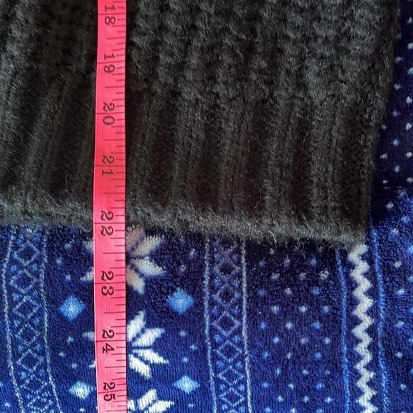 FARM RIO Women’s Chunky Black Crewneck Sweater Cropped Size XL NWT - Picture 10 of 10